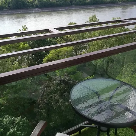 Duna View Apartment Budapest