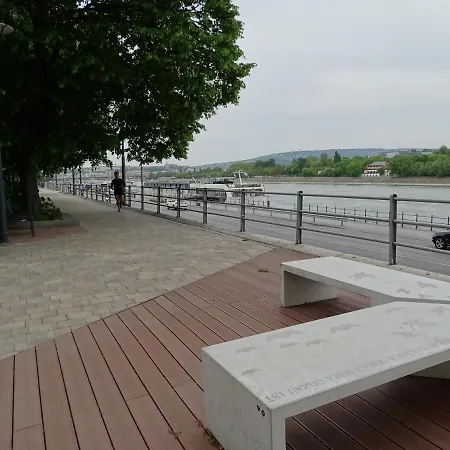 Appartement Duna View *